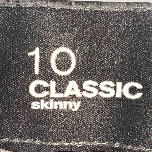 Liz Clairborne Grey Mid Rise Classic Skinny Jeans - Picture 8 of 12